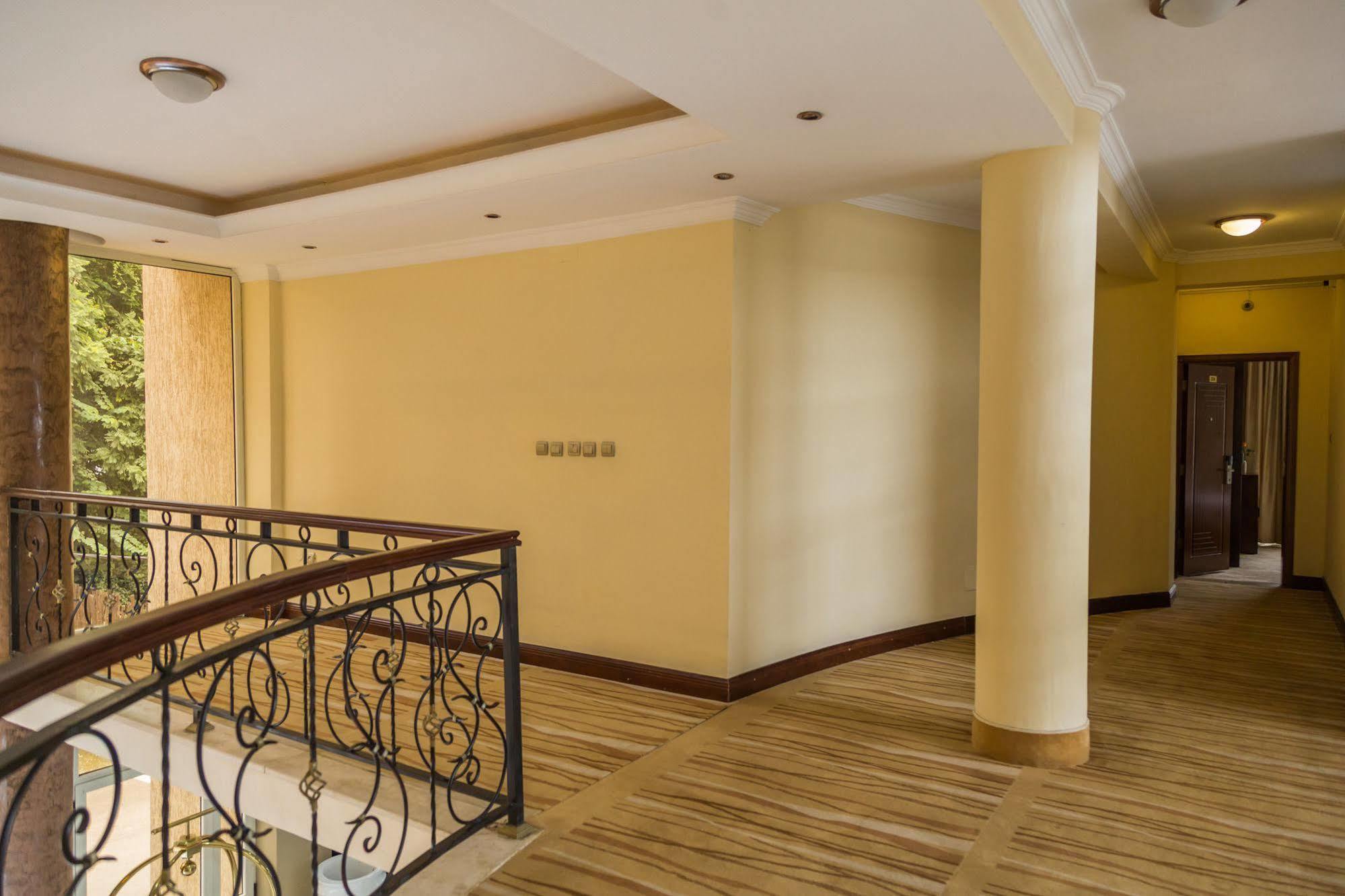 Hometown Addis Hotel Addis Ababa Exterior foto
